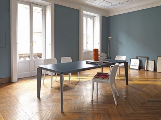 Akil table