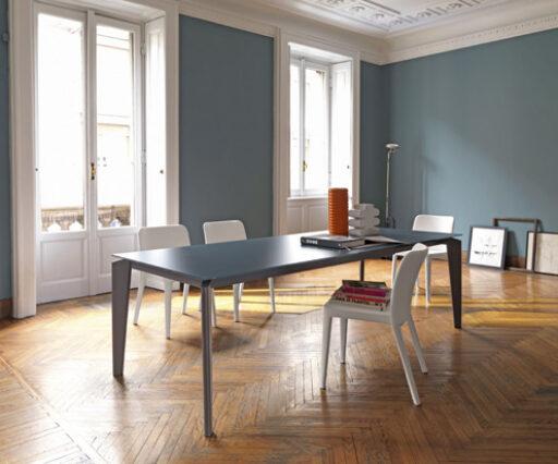 Akil table