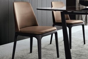 Grace chair