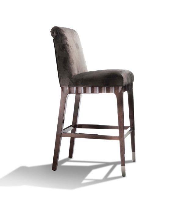 Absolute barstool
