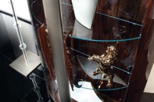 Coliseum Vitrine