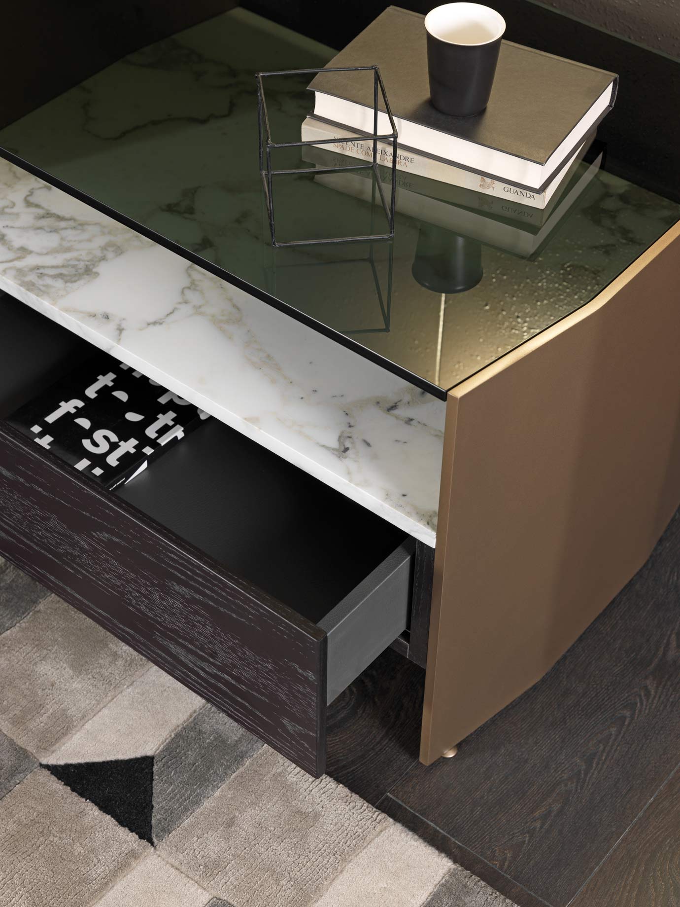 MisuraEmme_Milvian_night-table_low_1