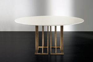 Charlie Table