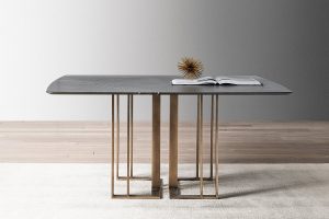 Charlie Table