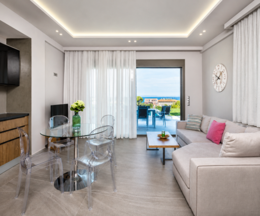 Mira Mare Deluxe Residences