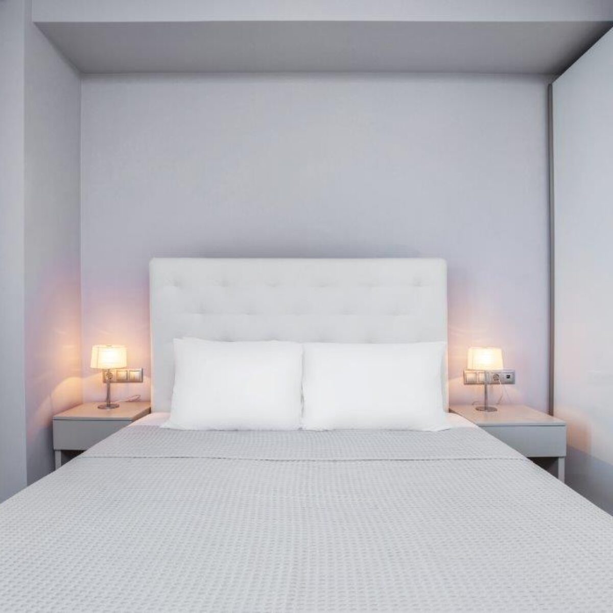 Mira Mare Deluxe Residences