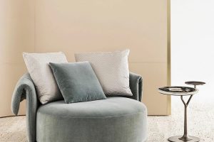 Manta Armchair