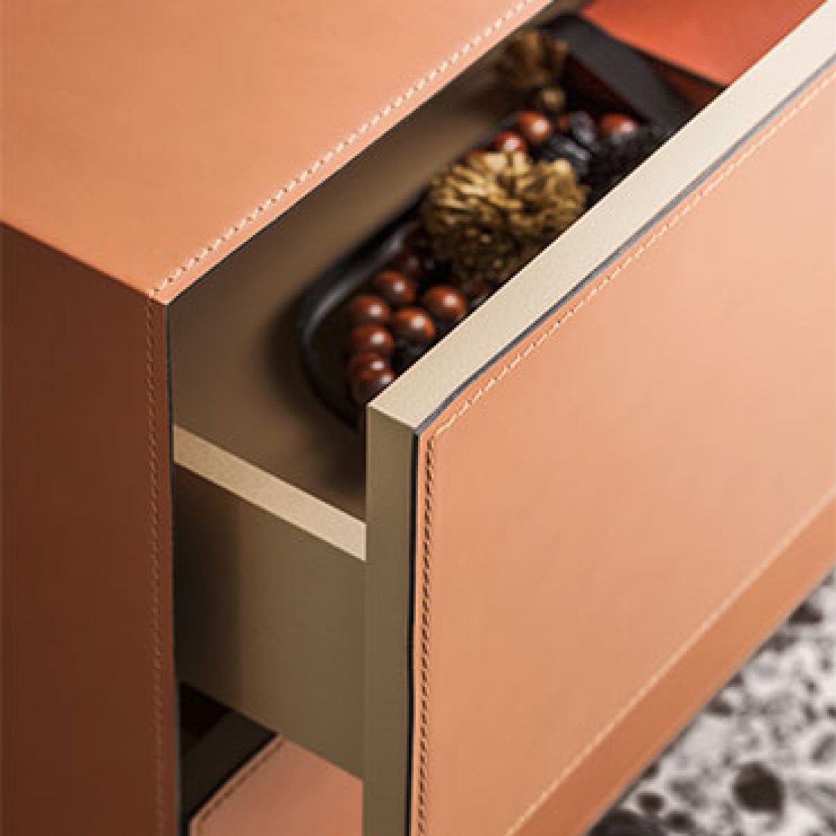 Norma dresser