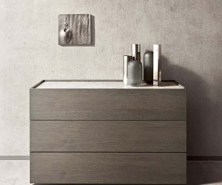 Atlanta dresser