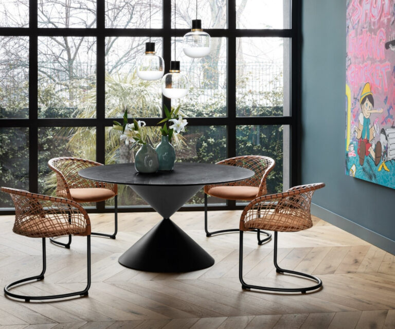 Clessidra Table