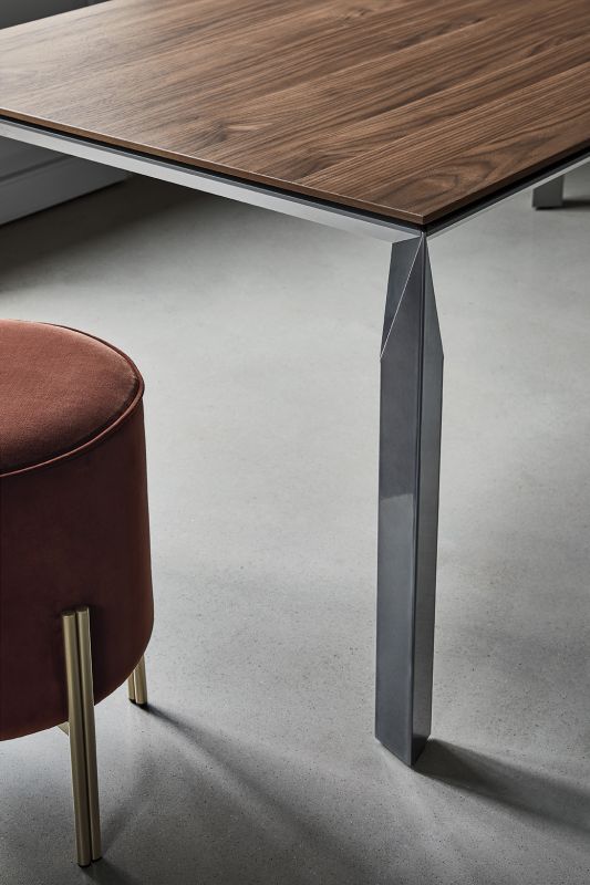 Mirage Table