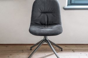 Chantal chair