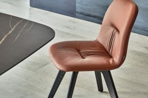 Chantal chair