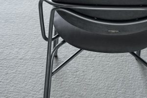 Dada chair