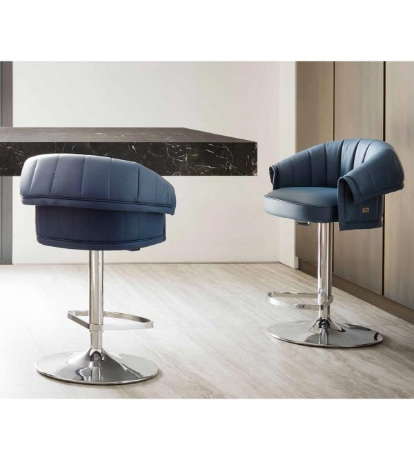 Manta Stool
