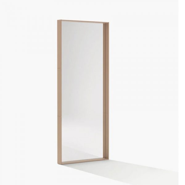 sara-mirror-main-1