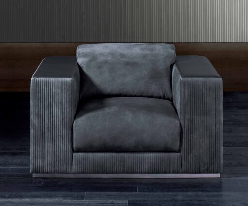 Vogue armchair
