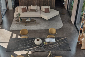 Louis Table