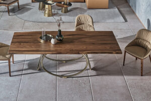 Louis Table