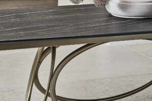 Louis Table