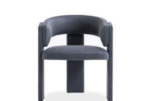 Fence chair