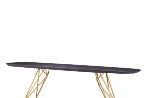 Leva table