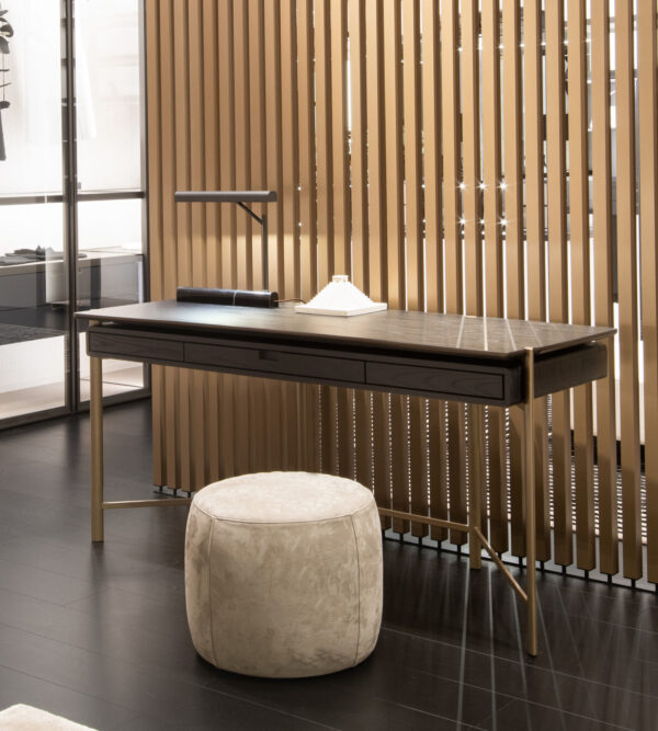 Eros Desk