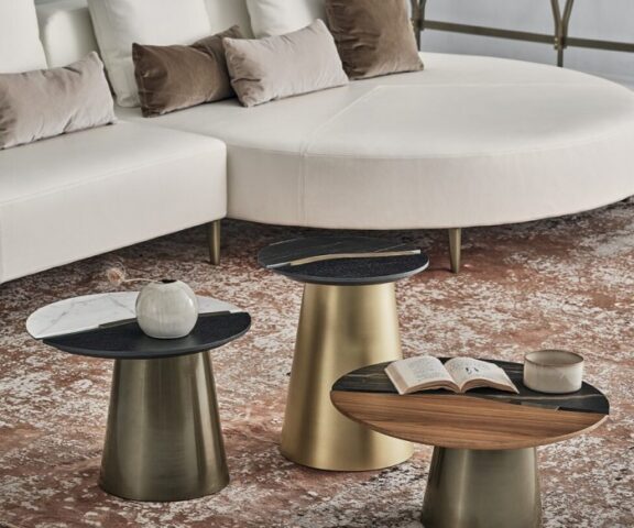 Yang side table