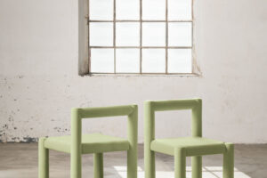 Tu-be Chair